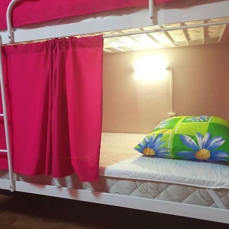 Hostel 777 Vokzal Kiev Eksteriør billede