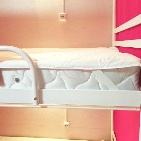 Hostel 777 Vokzal Kiev Eksteriør billede