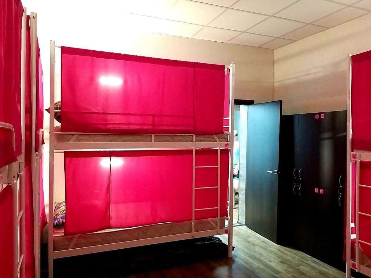 Hostel 777 Vokzal Kiev Eksteriør billede